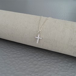 collier croix strass