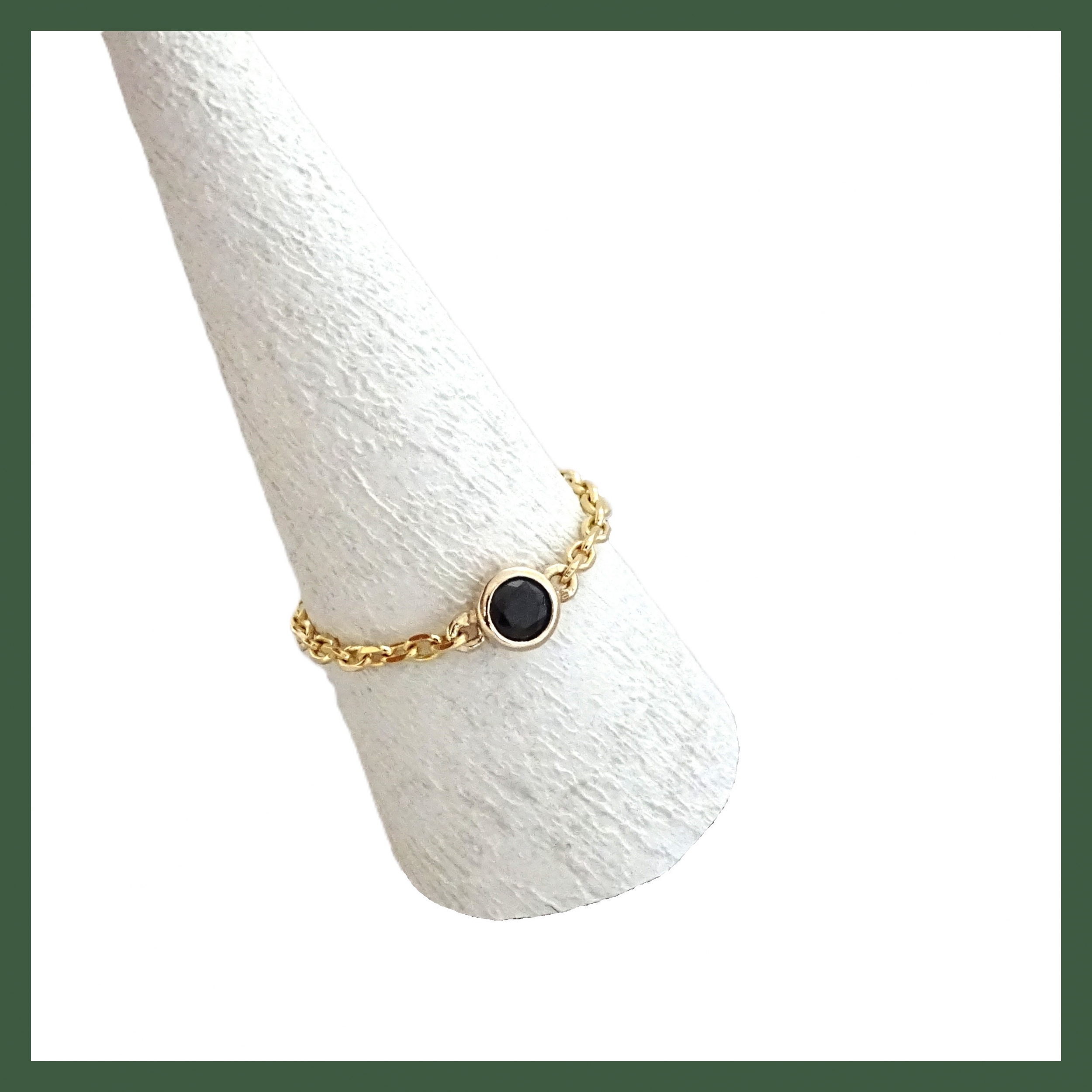 Bague chaînette solitaire Onyx