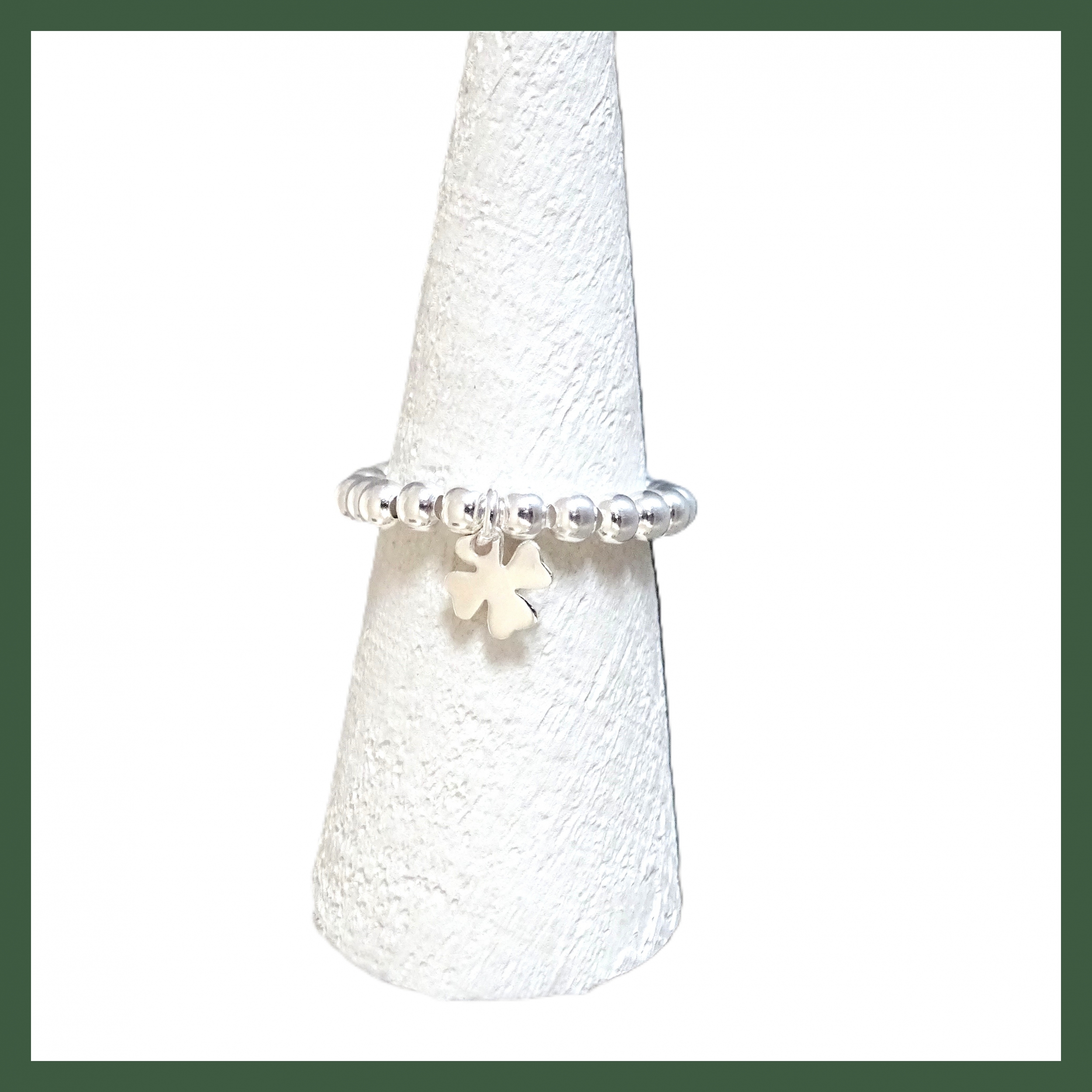 Bague mini trèfle